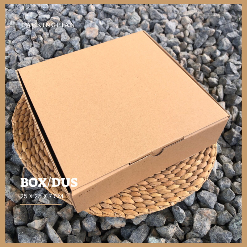 

(25x25x7cm) Dus die cut Packing Box Hampers Polos Coklat