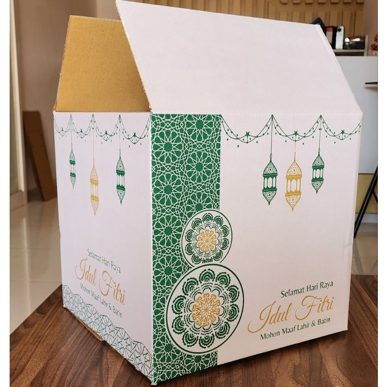 

Kardus Besar Parcel Lebaran Box Kemasan Hampers Idul Fitri Ukuran 30 x 30 x 33 cm Motif Eid Mubarak