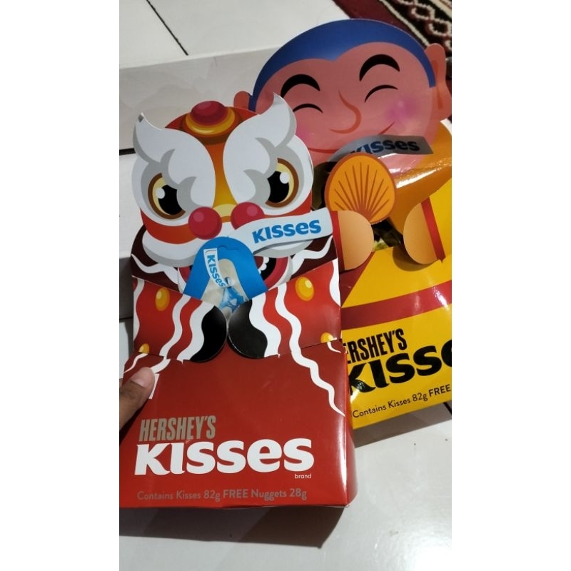 

Ready stok (bisa COD) Hershey's Kisses, Contains kisses 82g FREE Nuggets 28g