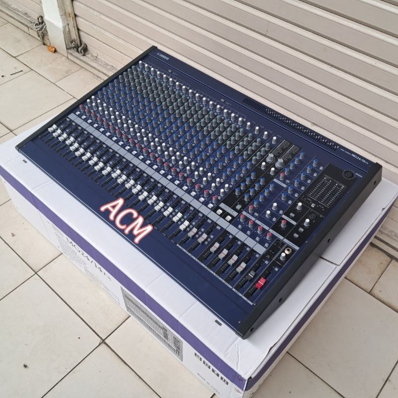 MIXER AUDIO YAMAHA MG24/14FX MIXER 24 CHANNEL  MG 24-14 FX MG 24/14 FX