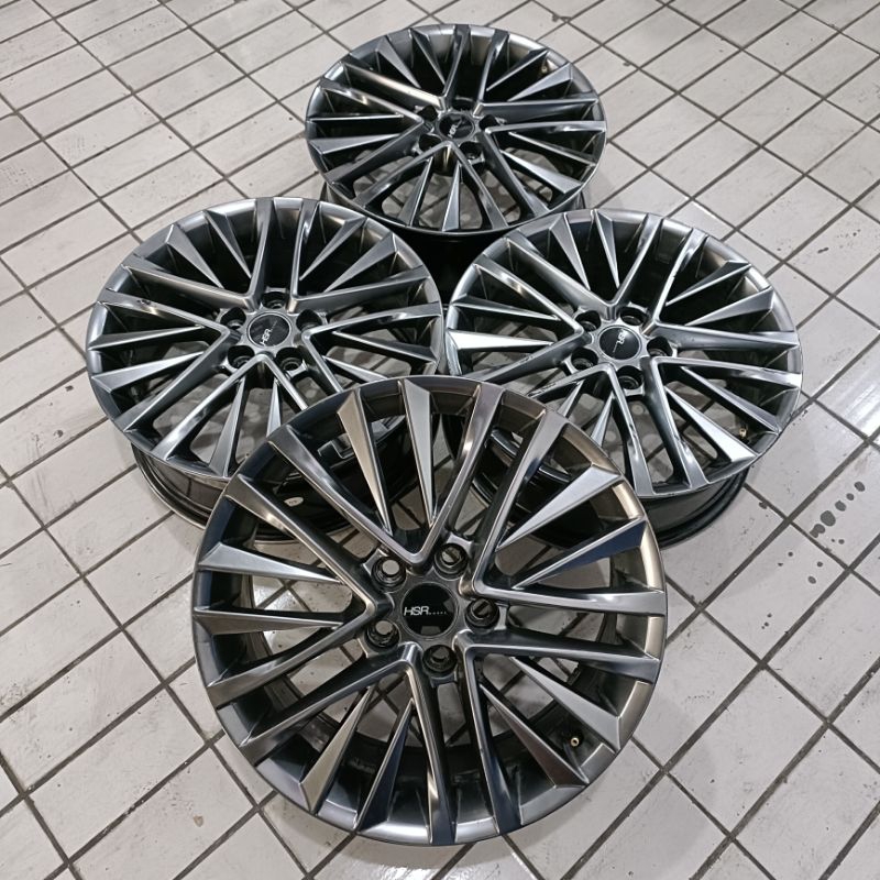 Velg Bekas Racing Hsr London Ring 18 Untuk Innova Rush Terios Xpander