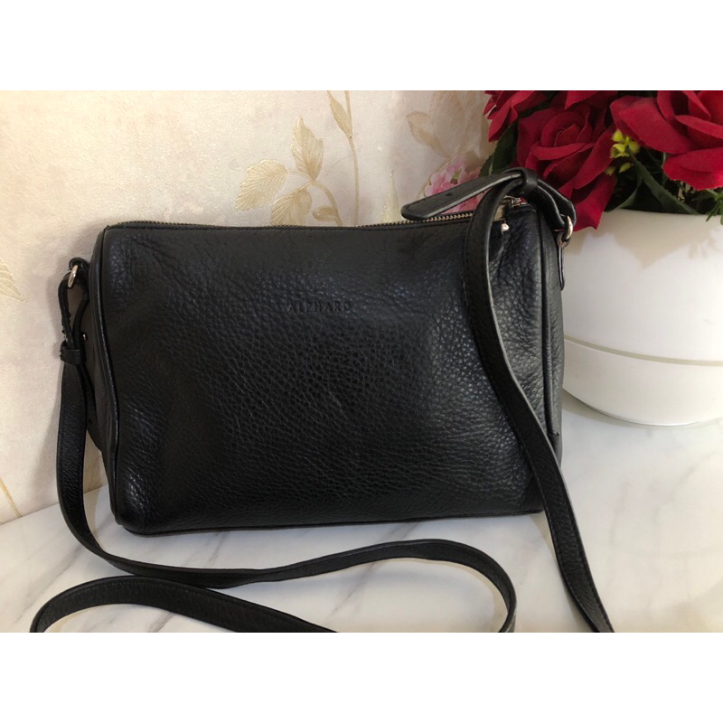 Preloved Sling Bag Mini Alphard Kulit Asli