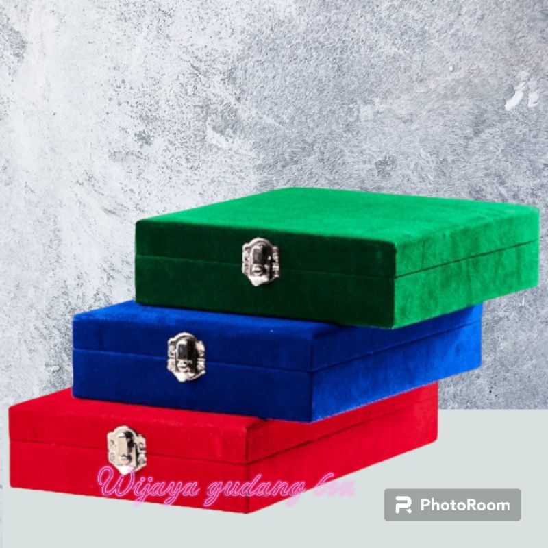 

Box plakat/Kotak plakat/kotak bludru/box bludru