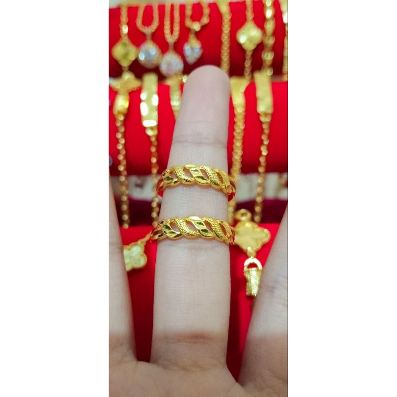 Cincin Motif Rantai Pasir Seperti emas 24 Karat