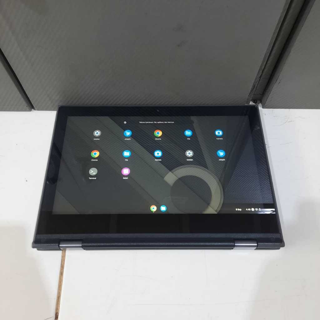 Lenovo Flip Chromebook 300e Touchscreen AMD A4 Ram 4/32Gb Seri Baru