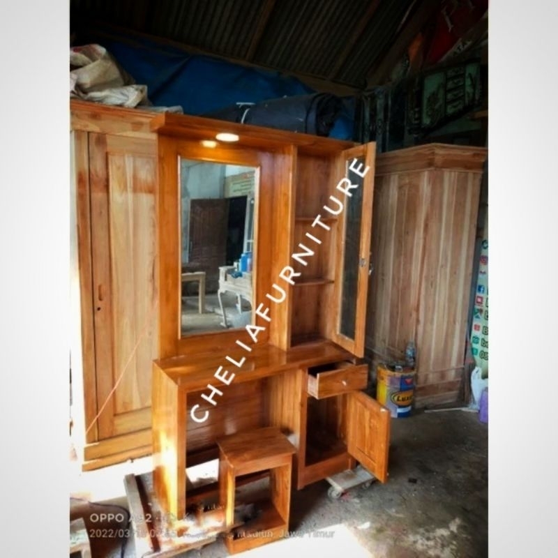 Meja Rias Tolet Minimalis Kayu Jati Lampu