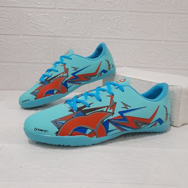 Diskon  Sepatu Futsal Anak Ortuseight Forte Orochi Fg White pink l COD Sepatu Futsal Kids Ortus Fort