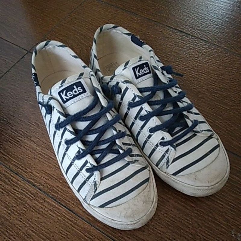 Sepatu Sneakers Casual Anak Perempuan Merk Keds Original Preloved Ukuran 33 7-8 th Model Slip On Tan