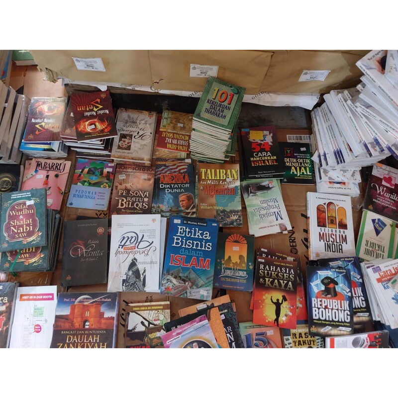 Paket Buku Bacaan - cuci gudang