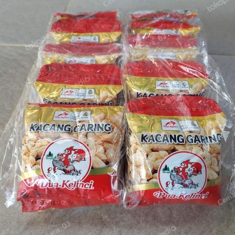 

snack kacang kulit garing dua kelinci kacang goreng isi 10.bks per renceng