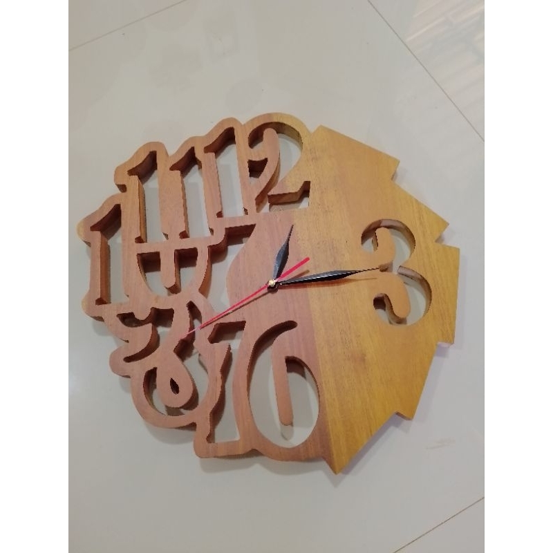 jam dinding kayu jati/ jam dinding kayu bobokan/ jam dinding ukir/ wall clock