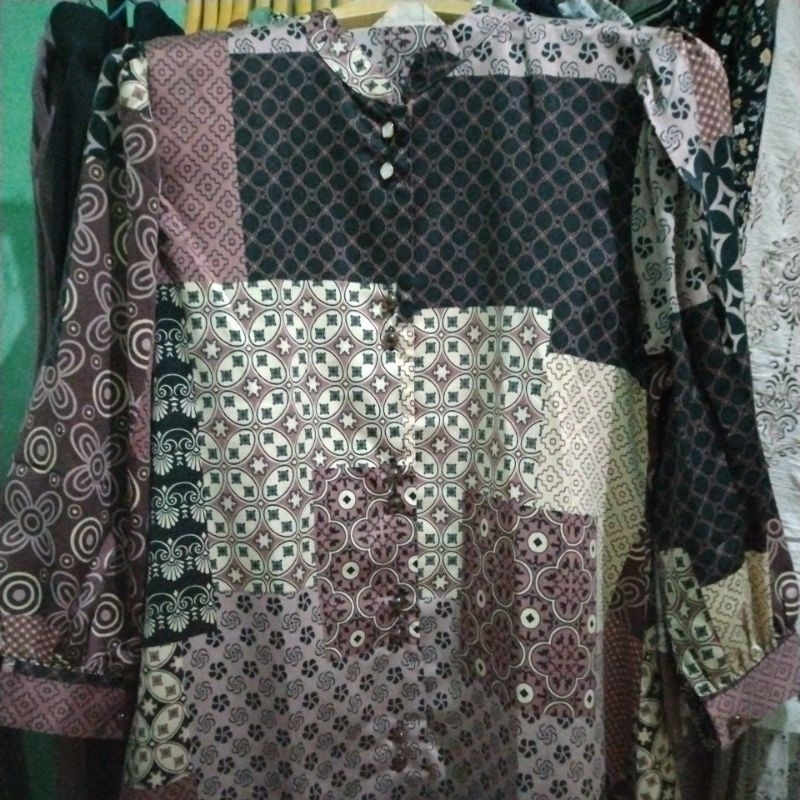 #Tunik #wanita #muslimah #butub # Gamis #lebaran #idulfitri #bajubaru #gamis #abaya #syariah #cantik