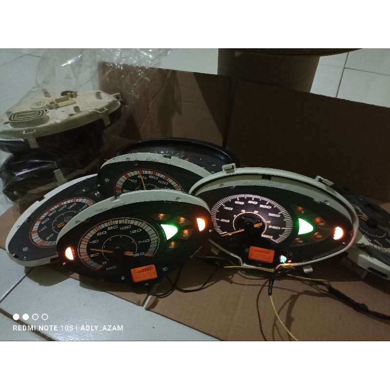 Mesin speedometer spidometer oddometer kilometer honda karisma X 125/karisma D soket putih original 