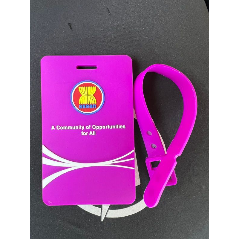 

Custom Rubber Bag Tag