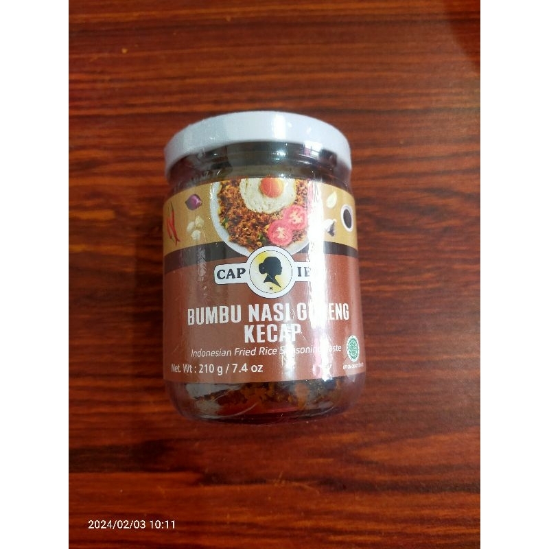 

CAP IBU BUMBU NASI GORENG KECAP 210 gr