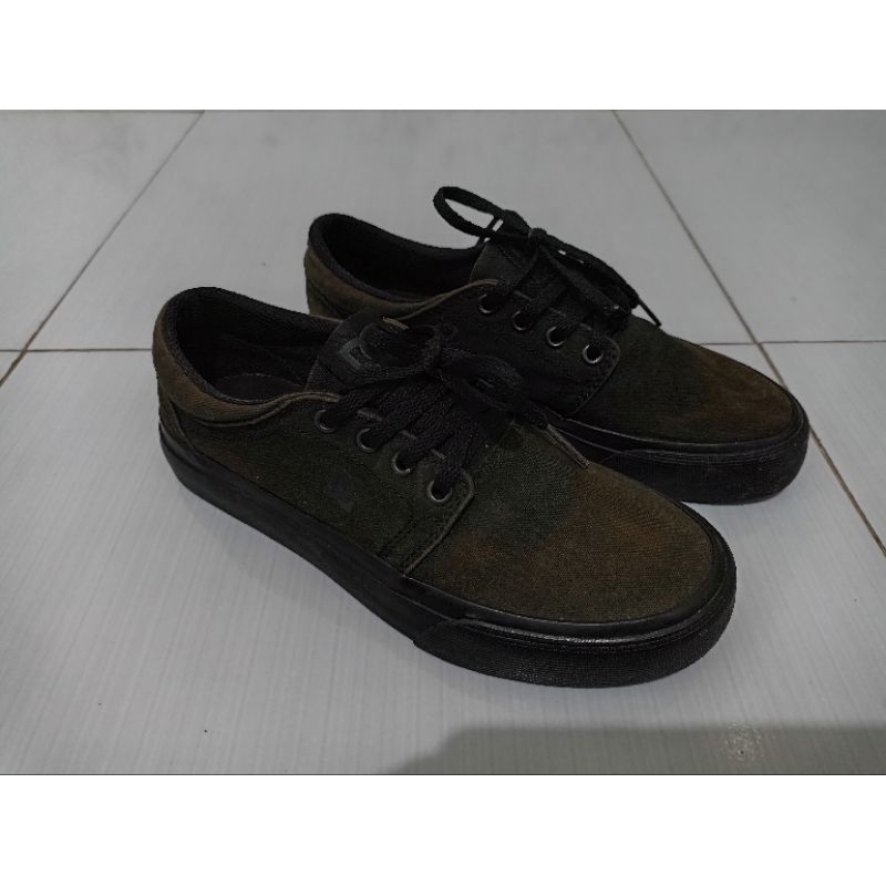 sepatu DC cewek original