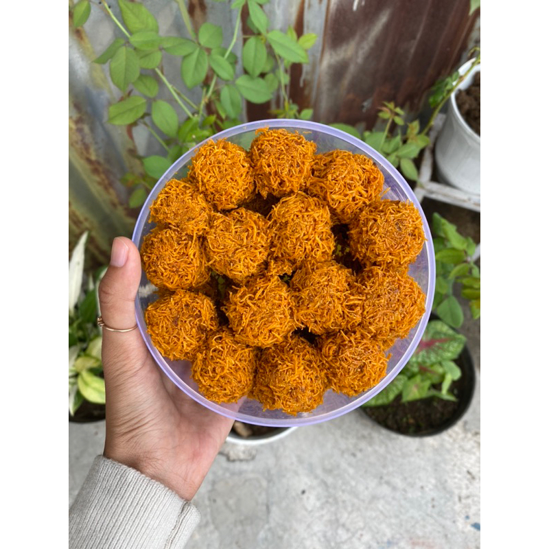 

Makanan Tradisional Kremes Ubim