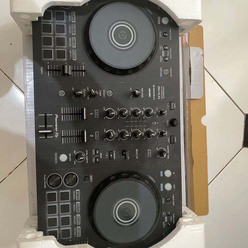 DDJ FLX 4