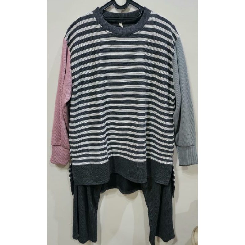 ONE SET WANITA KEKINIAN GARIS GARIS SETELAN WANITA TANGAN BEDA MOTIF