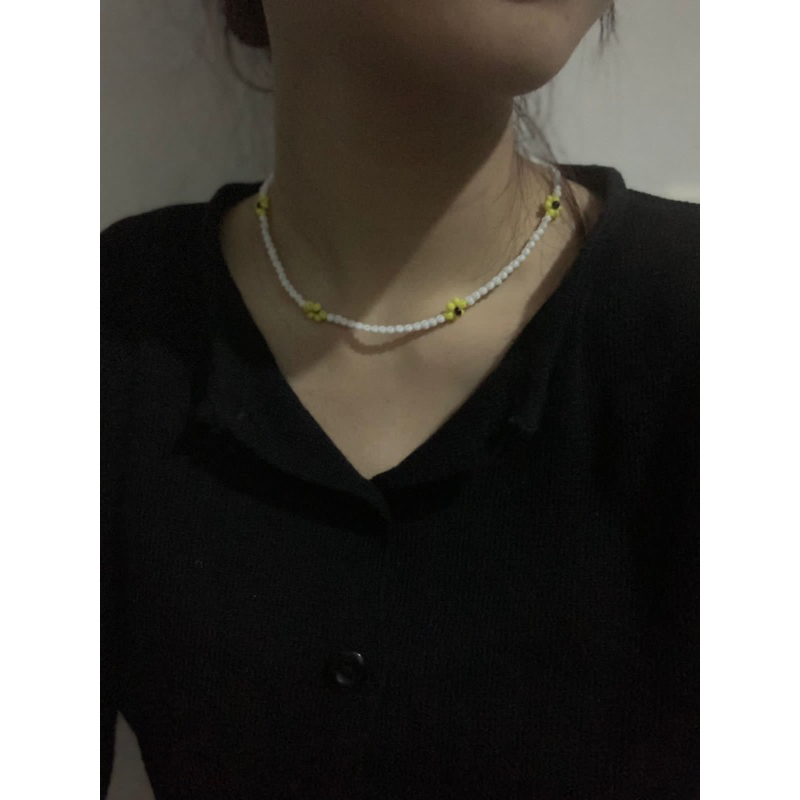 kalung bunga matahari