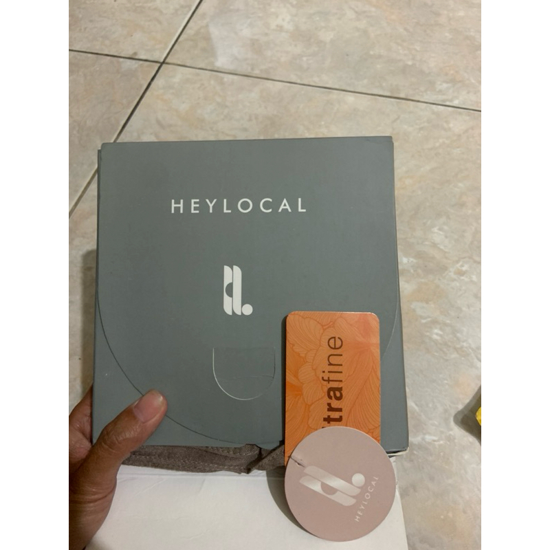 Heylocal id scarf Preloved