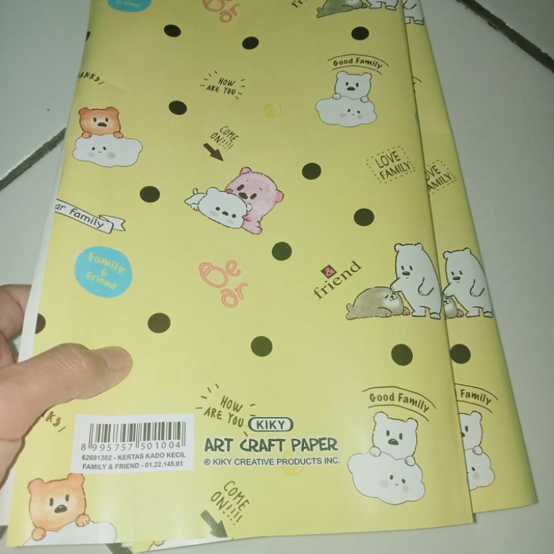 

Kertas bungkus kado