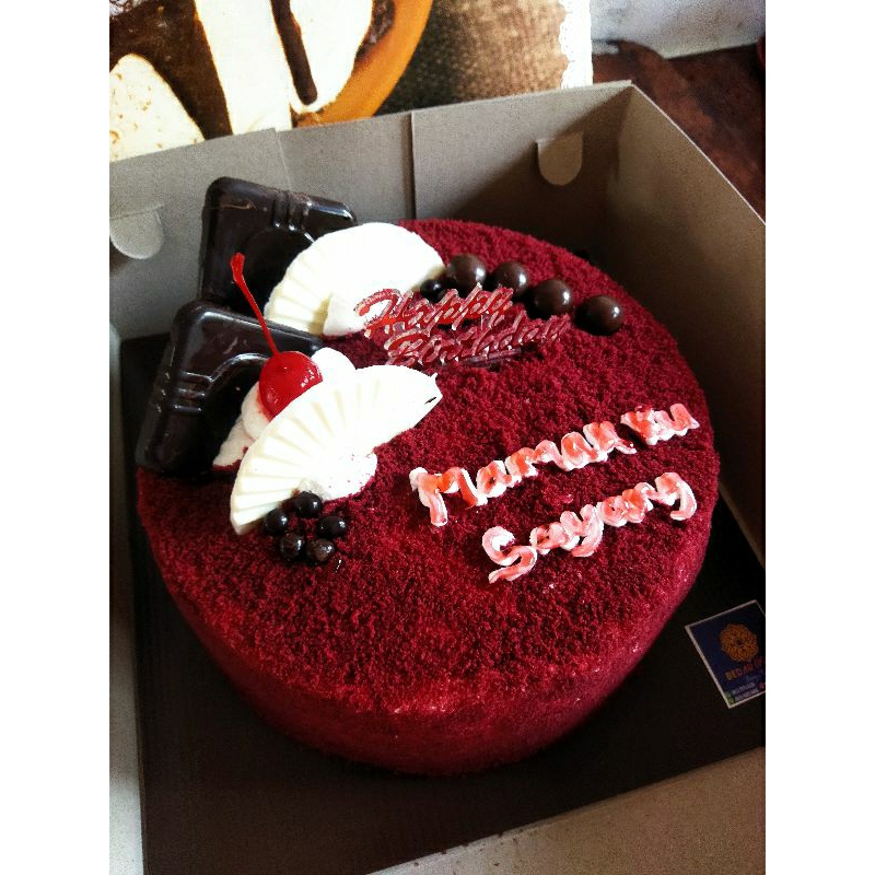 Red velvet cake ulang tahun