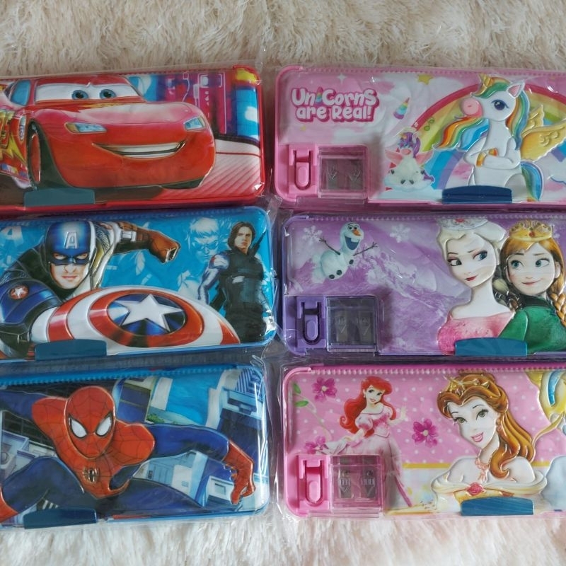 

KOTAK PENSIL MAGNET KARAKTER PLUS RAUTAN