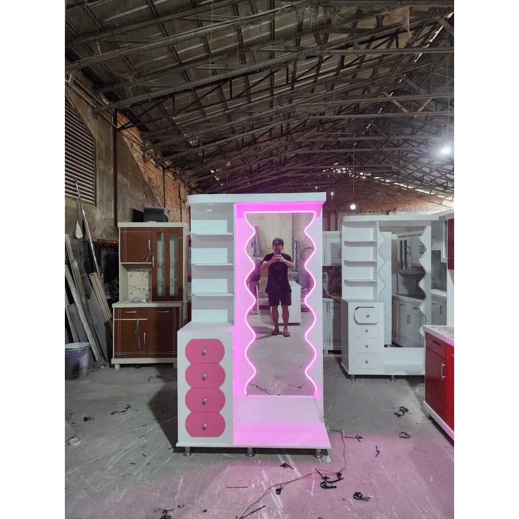 MEJA RIAS LED/MEJA RIAS LAMPU/MEJA RIAS MAKEUP