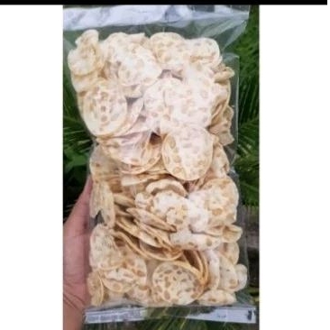 

Keripik Tempe Sagu 200 Gram Enak Renyak Gurih