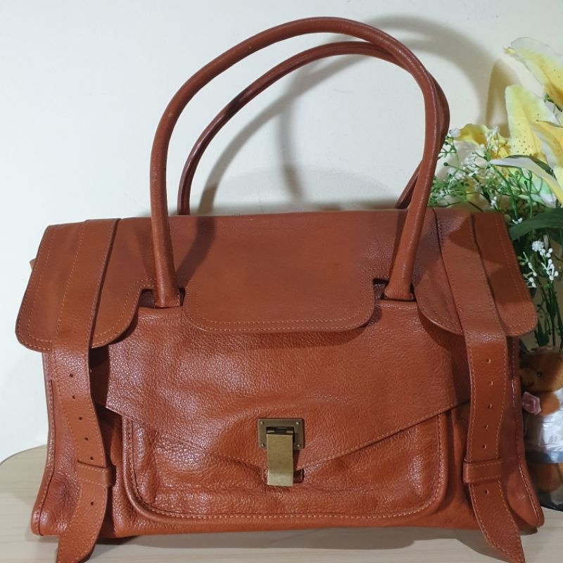 Tas shoulder bag Kulit Asli Jolie Femme ala Proenza Preloved