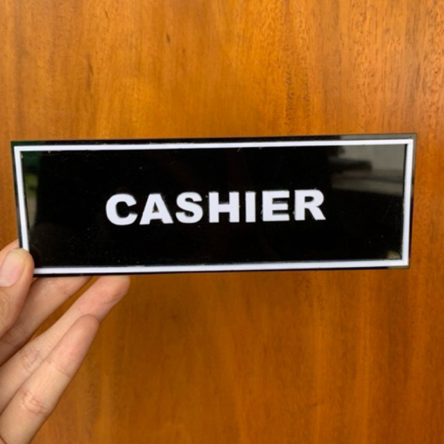

Sign Akrilik TULISAN CASHIER Custom Tulisan Sign Board Akrilik Warna Hitam Putih Kustom Print UV Papan Tempel Akrilik Signage Label Sticker Dinding Rambu Petunjuk Nama Ruangan