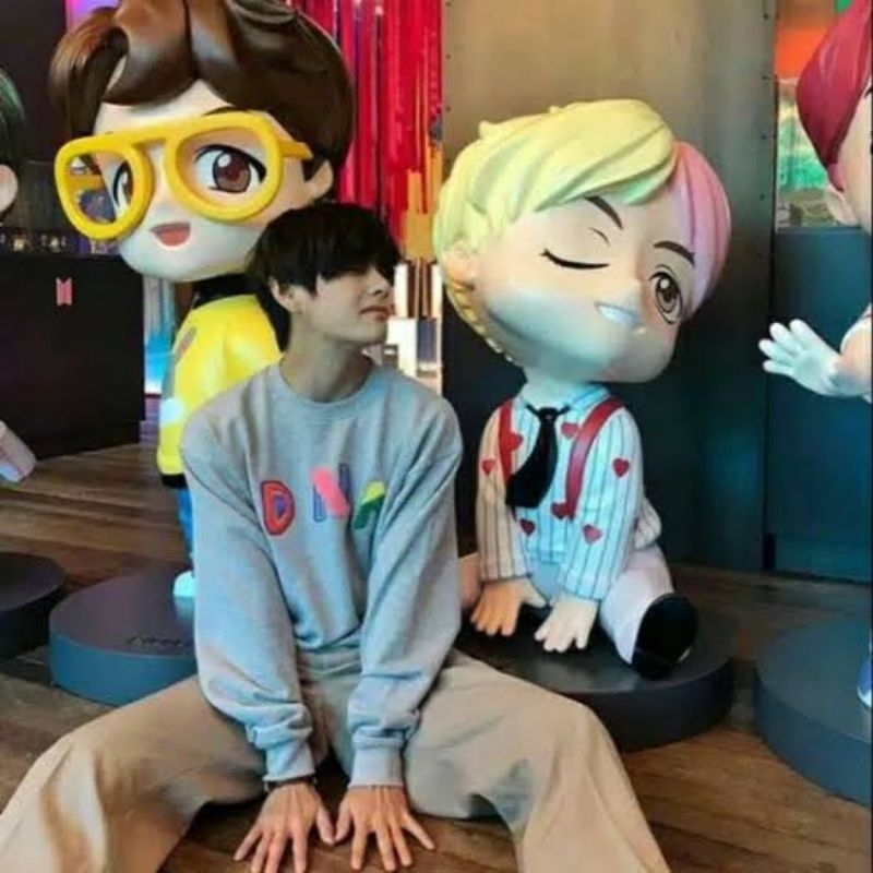 SWEATER/HOODIE/PIYAMA KIM TAEHYUNG (UNOFFICIAL)