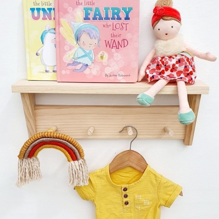 RAK GANTUNGAN BAJU DAN TAS RAK BUKU KAYU JATI BELANDA RAK KAMAR TIDUR