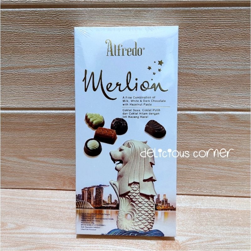 

Alfredo Ribbon Merlion Chocolate 80g white box Coklat premium