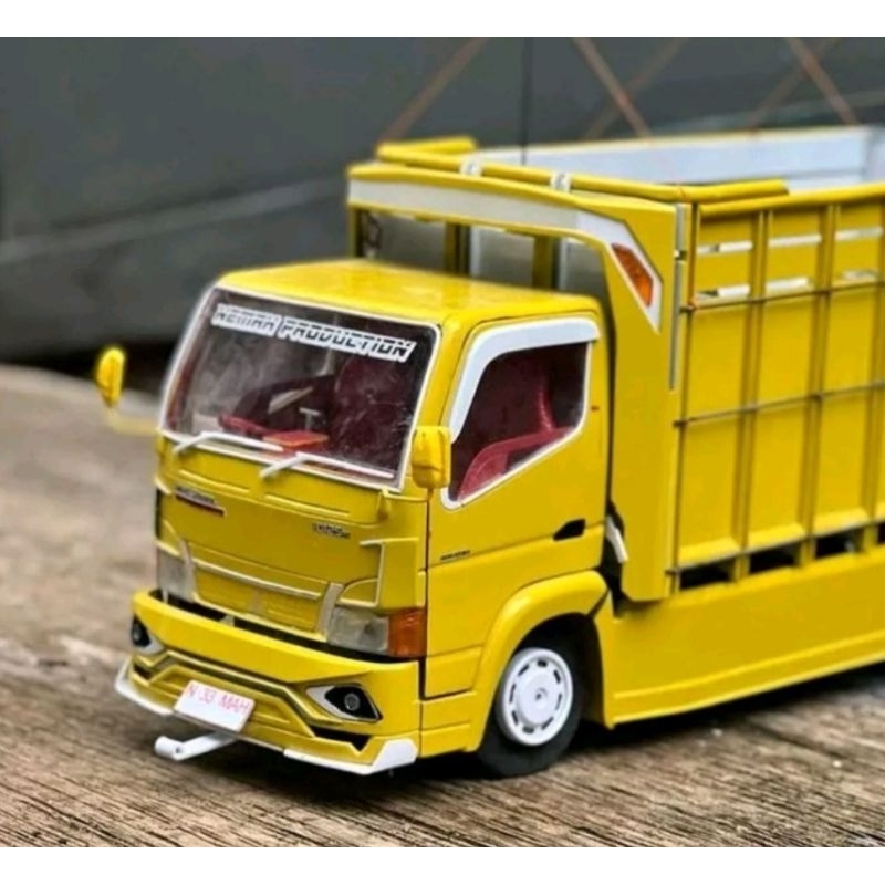 MINIATUR TRUK OLENG  MINIATUR TRUK LAMPU TERPAL MURAH TRUK OLENG RODA KAYU