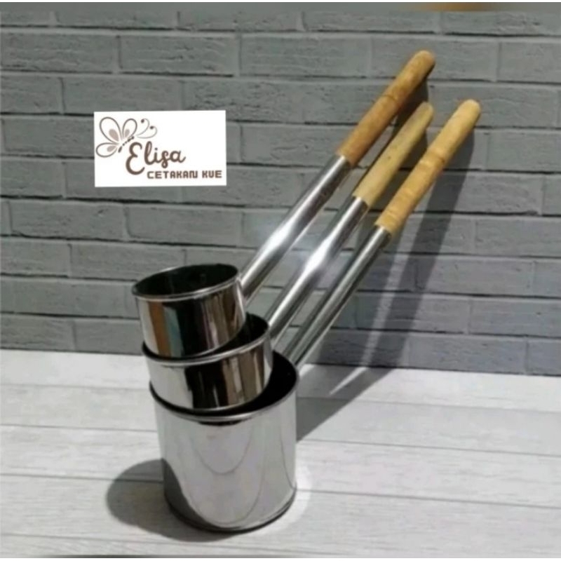 Gayung Air Panas Stainless Gagang Kayu