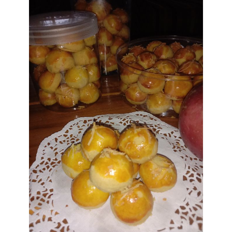 

Nastar keju/Nastar keju lumer/Nastar keju toples 800ml//Kue kering lebaran/Kue keju/Nastar toping keju