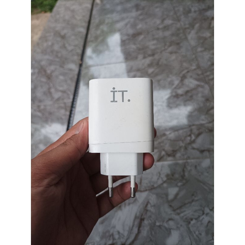 Charger/cas adaptor iT Plug 30 Dual Port Preloved/second Ex TAM/iBox, BERGARANSI