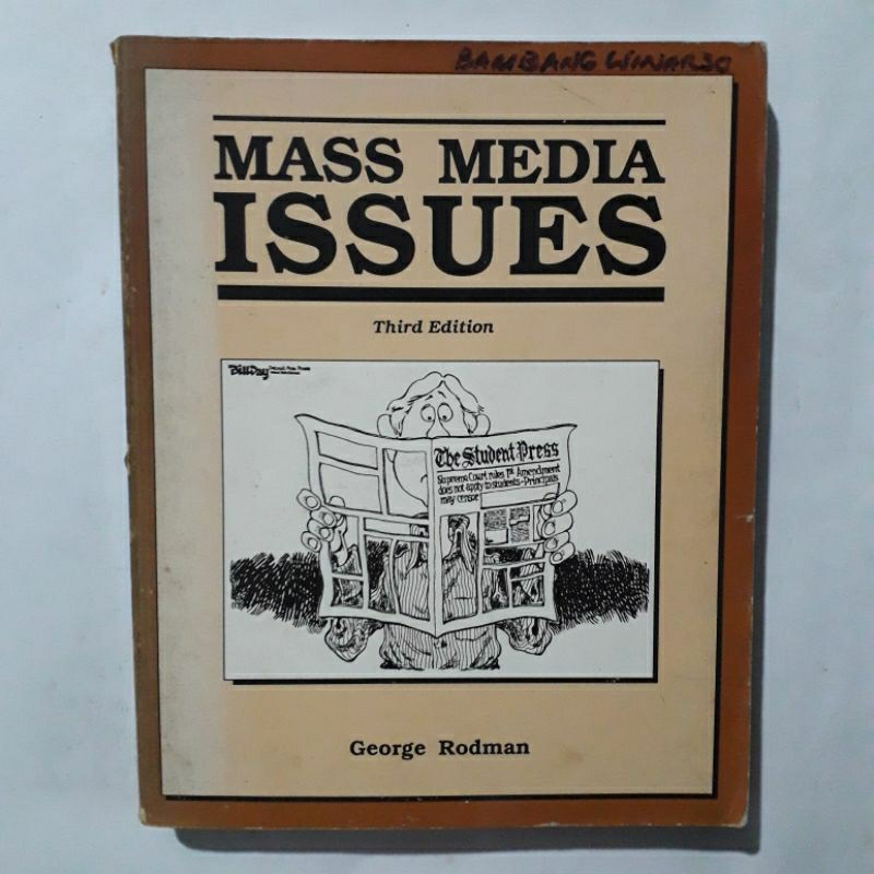 Buku Impor Mass Media Issues