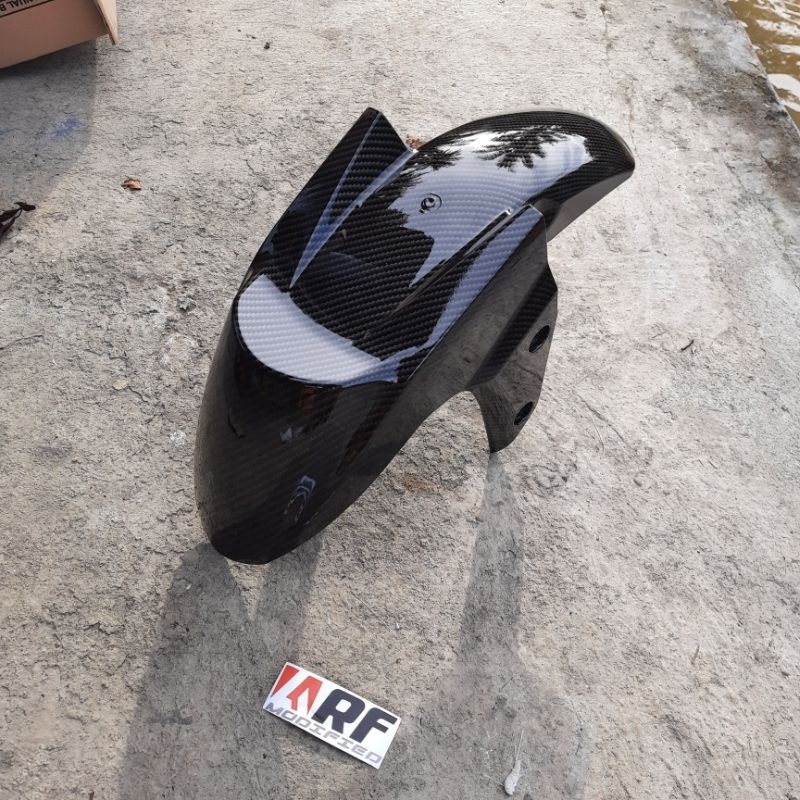 Spakbor depan Lexi Carbon hitam