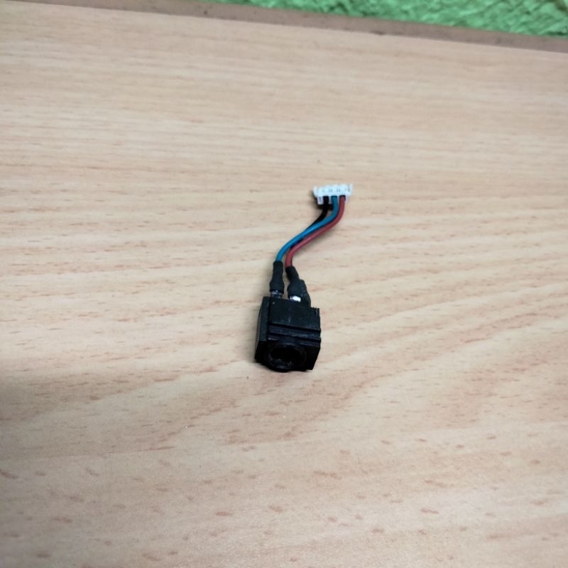 colokan original Jack DC power Jack adaptor Laptop Fujitsu LIFEBOOK U772 series