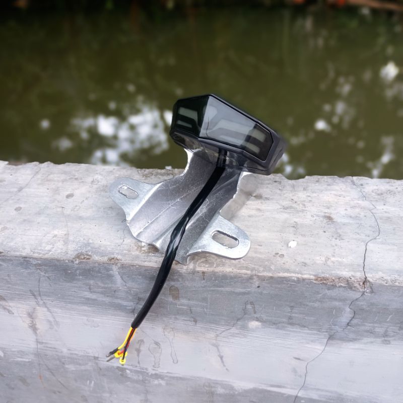 Paket Stoplamp Belakang CB 100 CB 125 CB set Dudukan Pangkon Lampu Belakang V80 CB diral Stoplamp Be