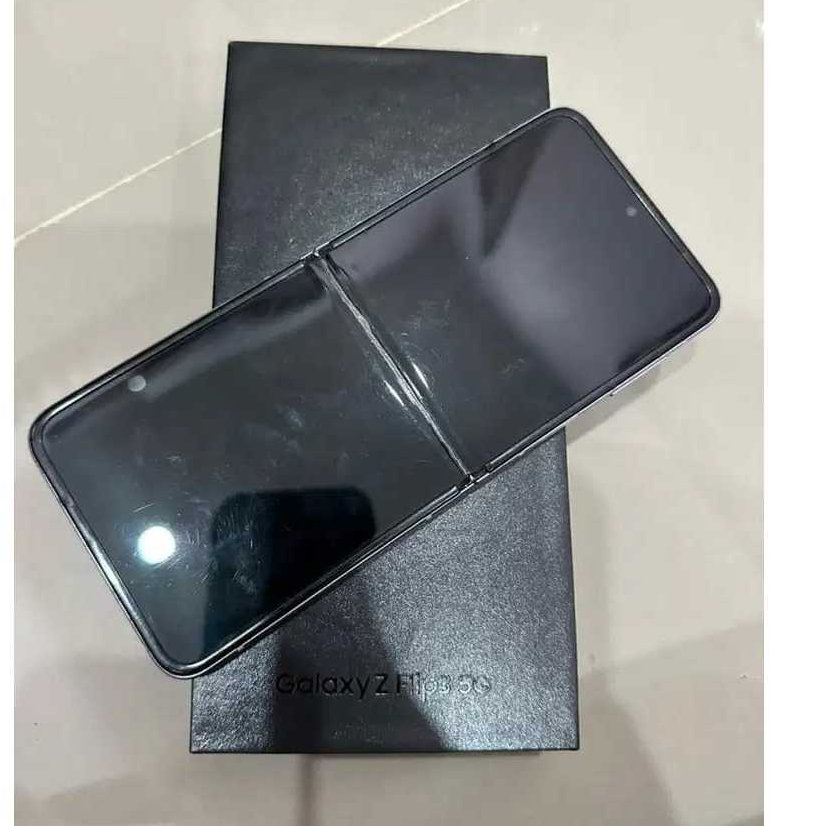 Samsung z flip 3 5G 256 gb