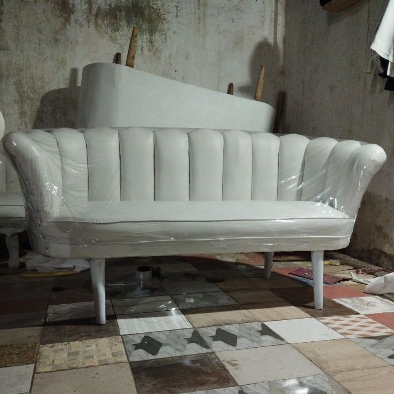 Kursi single kerang pelaminan