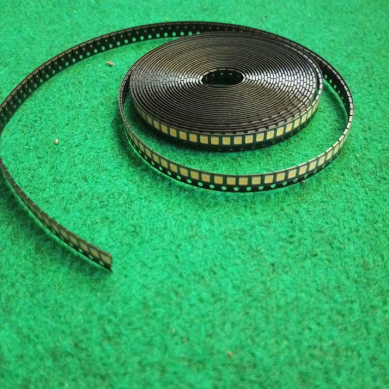 Chip SMD per 100pcs LED 5730 / 5630 Cold White Warna Putih
