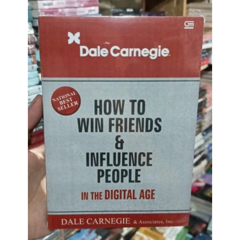 Buku How To Win Friends & Influence Poeple In The Digital Age - Dale C