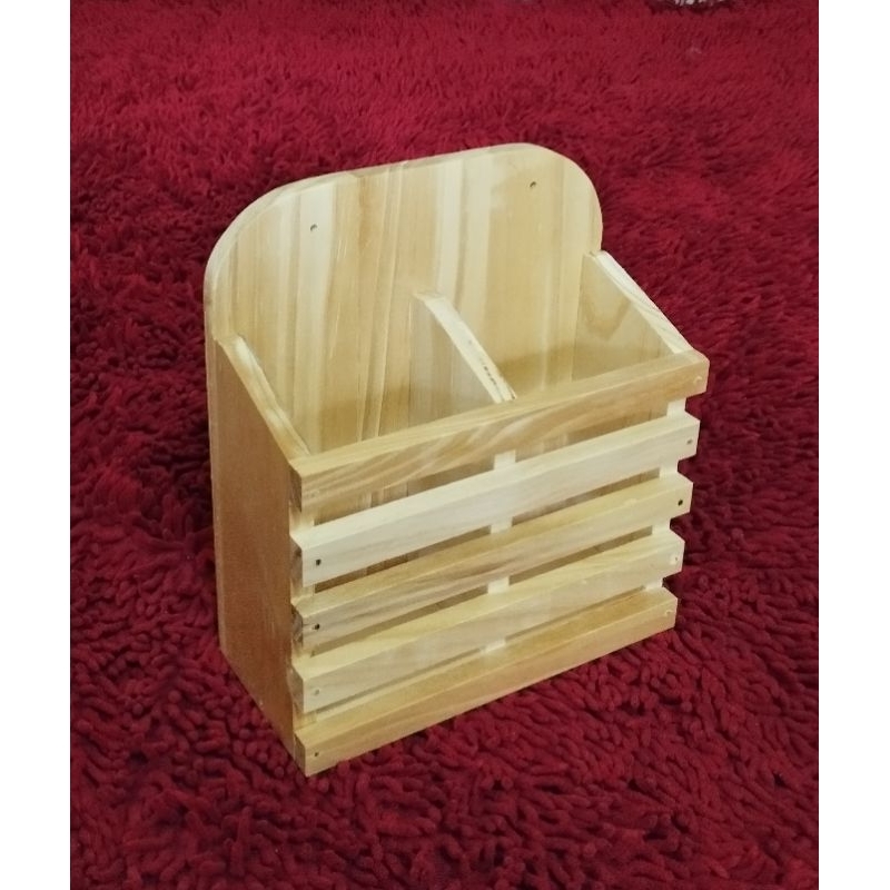 Tempat sendok&garpu/tempat pisau/model gantung di dinding