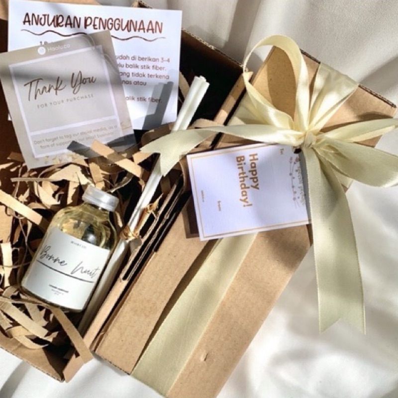 Reed Diffuser Gift Box | Hampers | Kado Ulang Tahun | Kado Wisuda | Kado Pernikahan