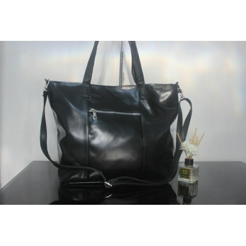Tote bag kulit sintetis. tote bag laptop. tote bag pengajian tote bag kuliah